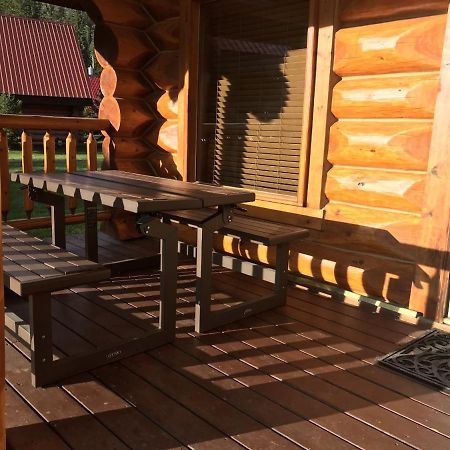 Yoho Chalets Villa Голдън Екстериор снимка