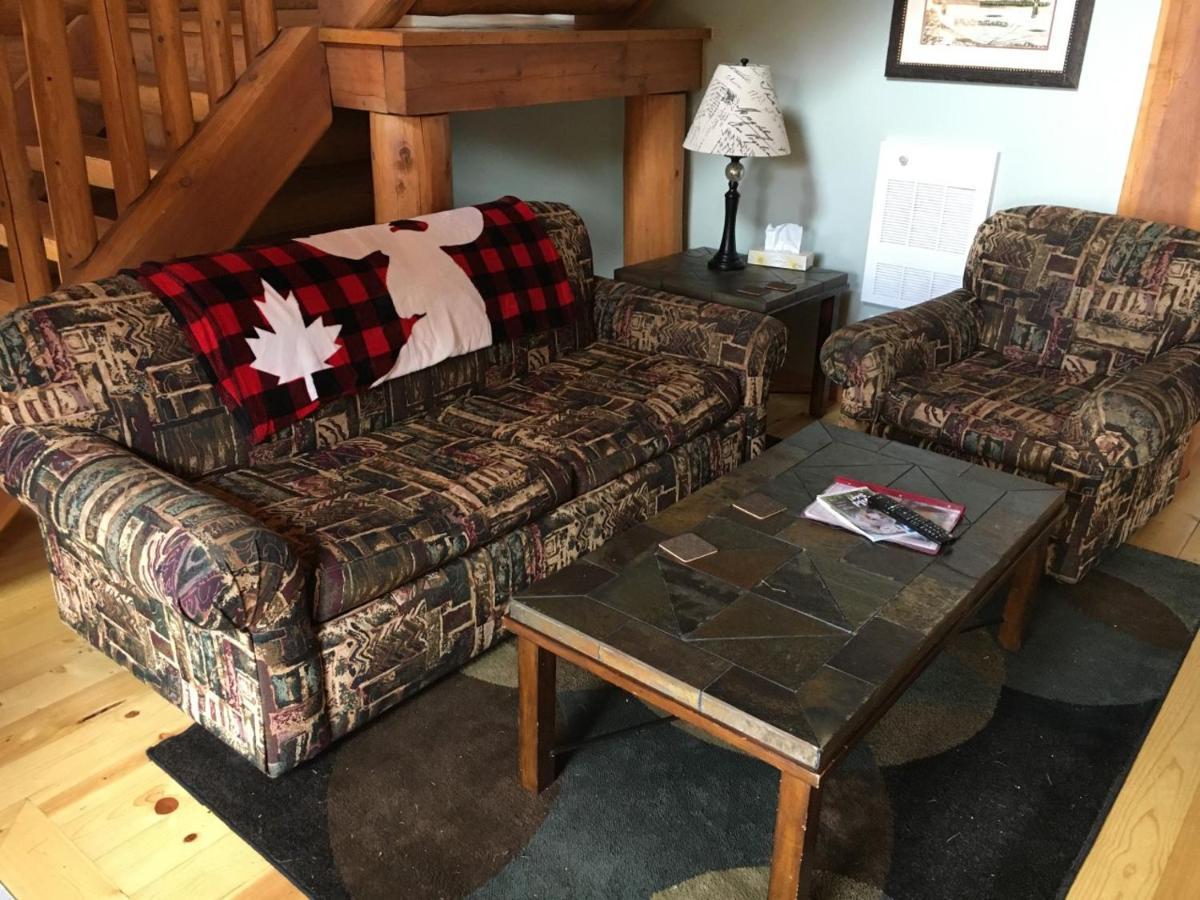 Yoho Chalets Villa Голдън Екстериор снимка